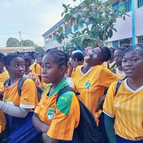Élèves du Collège Privé Galiléo en activité sportive